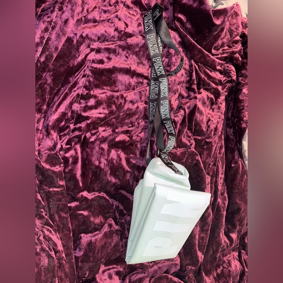 Victoria’s Secret PINK Insulated Can Holder - Picture 4 of 7